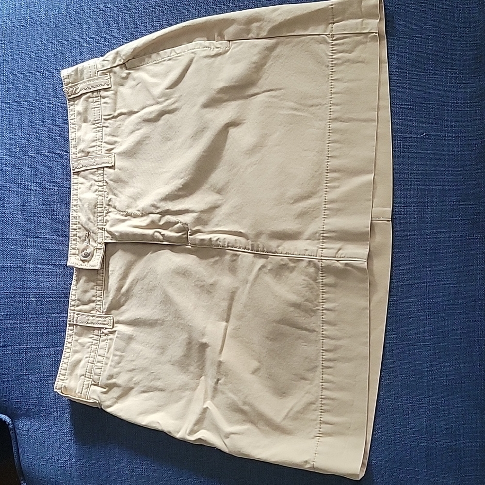 Gap khaki mini skirt size 6